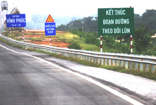 Khắc phục xong vết nứt trên cao tốc dài nhất Việt Nam trong tháng 12